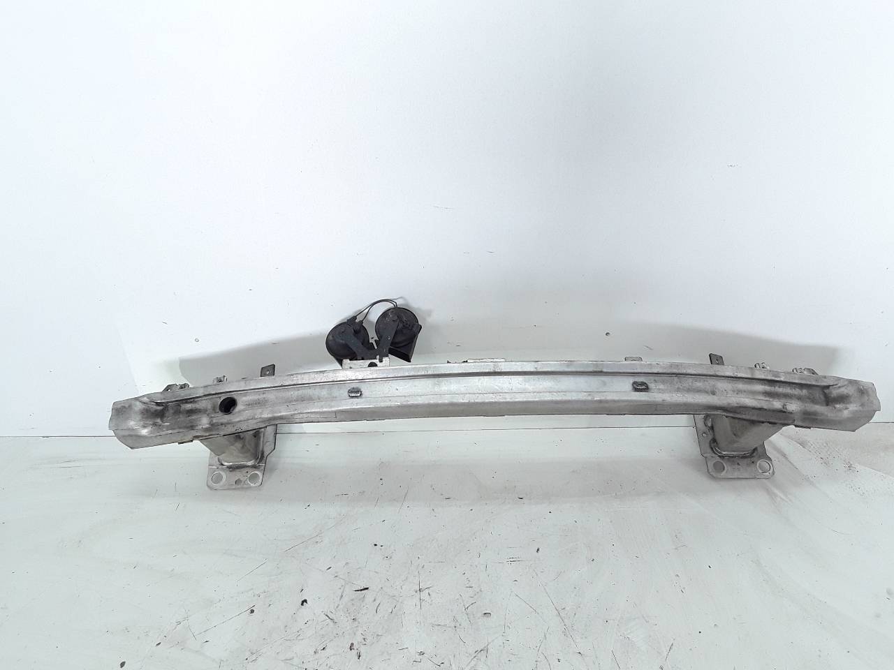 Front bumper reinforcement, photo 1 of 3