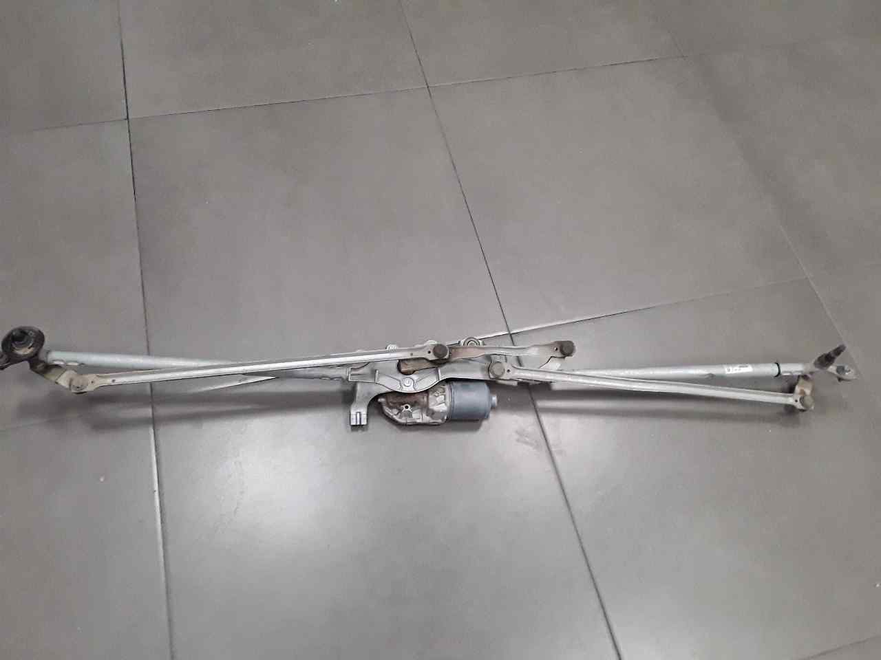 Motor limpia delantero, foto 1 de 3