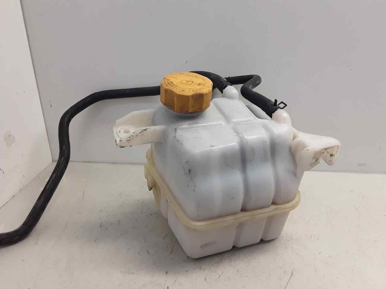 Expansion tank, photo 1 of 3