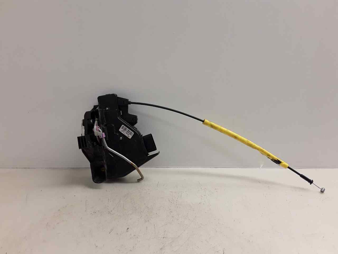 Cerradura puerta delantera izquierda