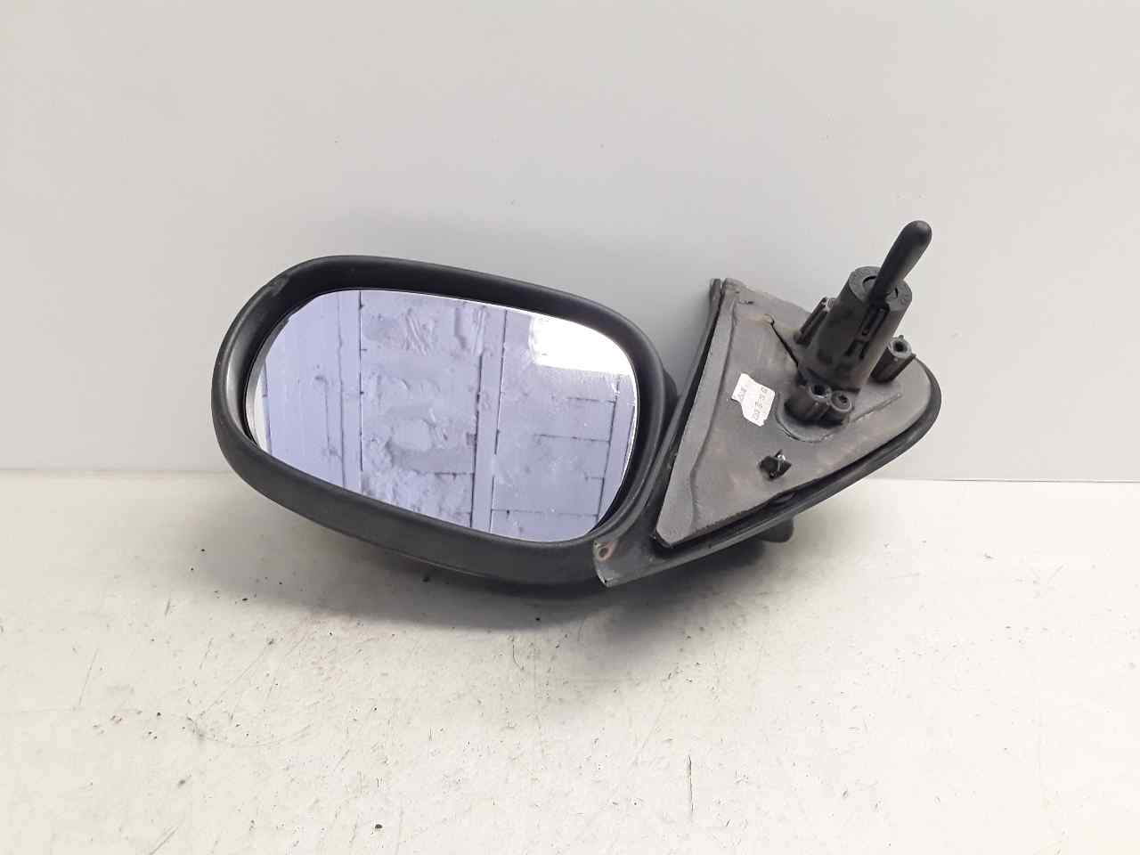 Retrovisor derecho