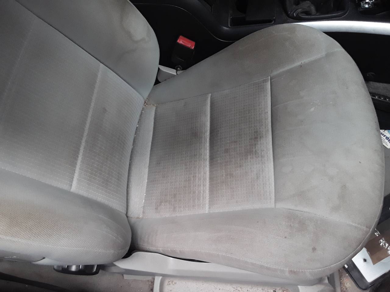 Asiento delantero derecho, foto 1 de 2