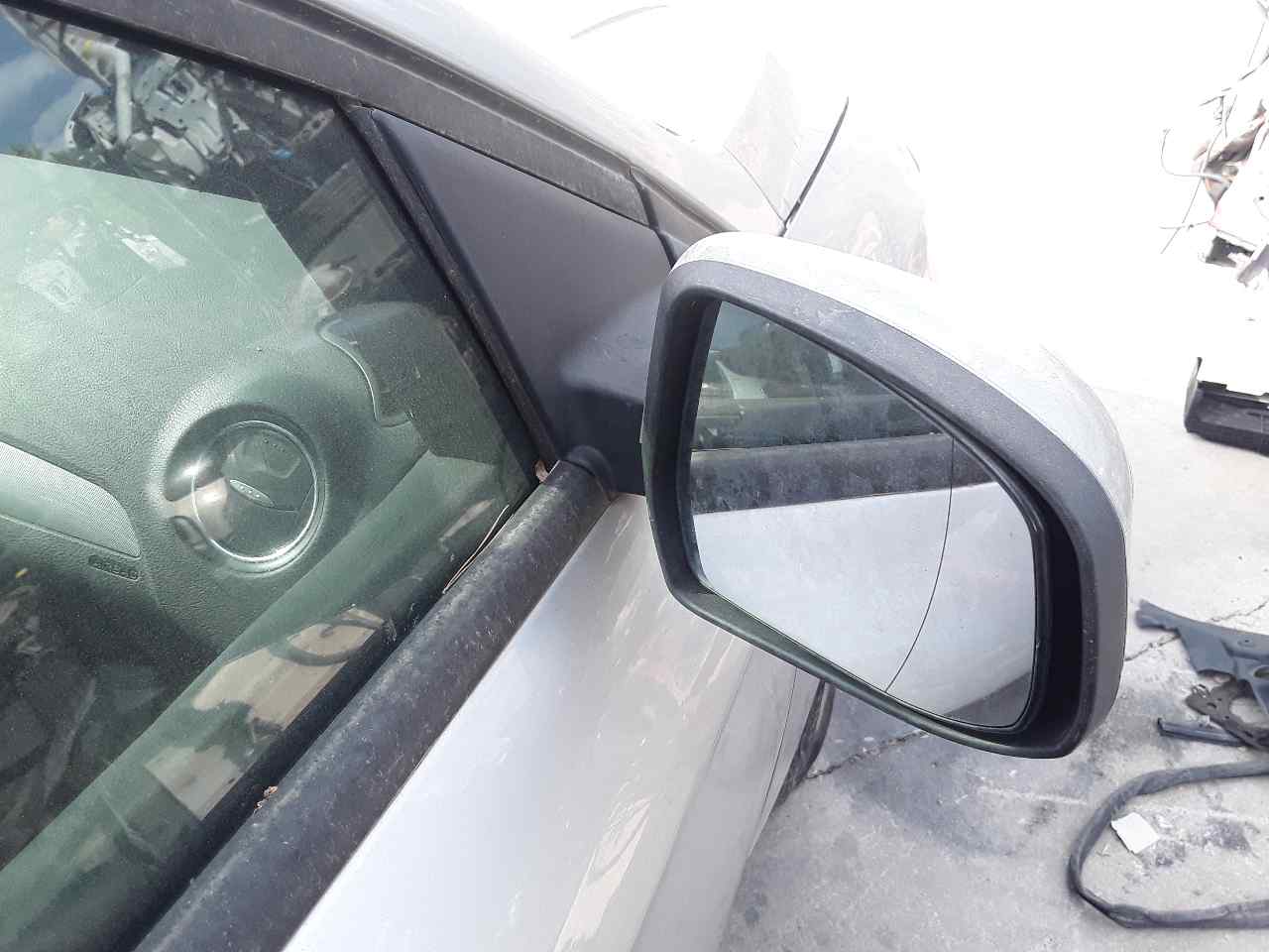Retrovisor derecho