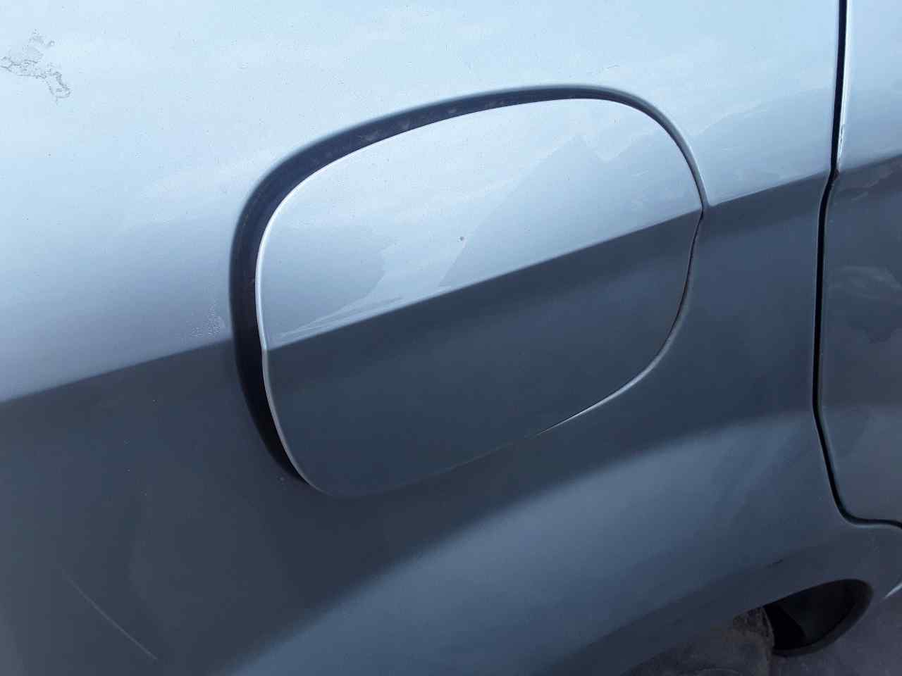 Tapa exterior combustible
