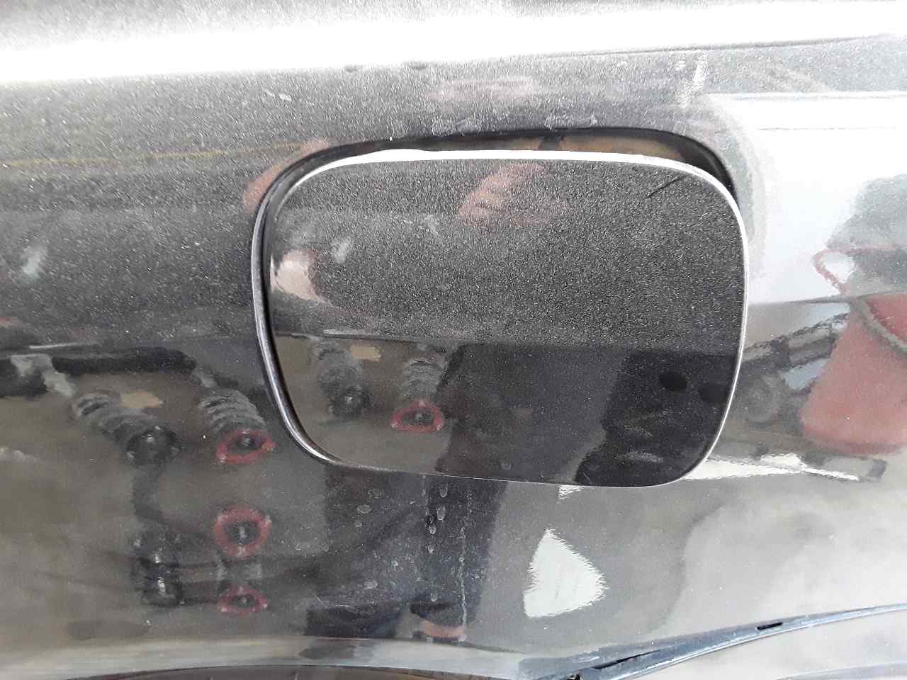 Tapa exterior combustible