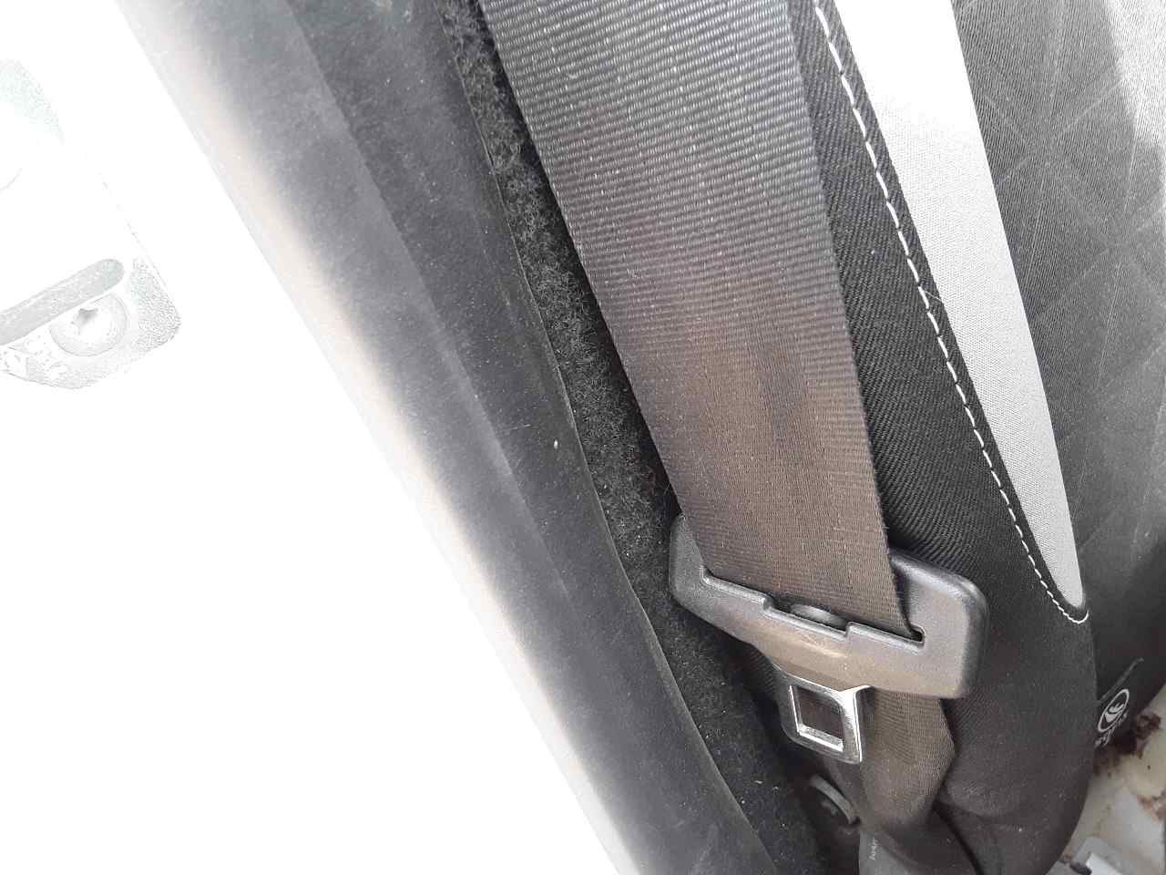 Cinto de segurança traseiro direito, foto 1 de 4
