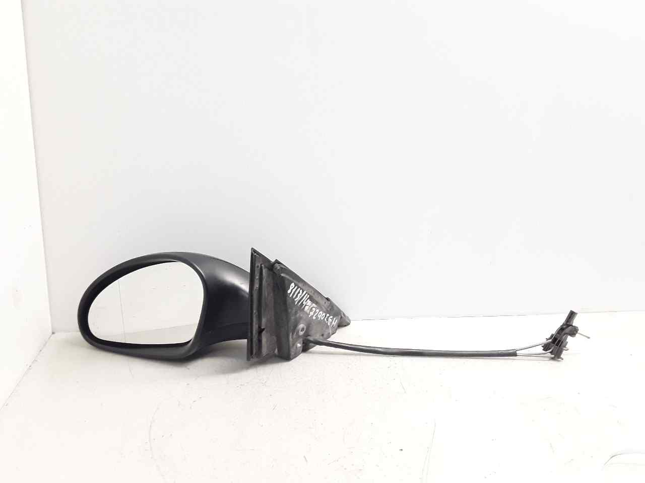 Retrovisor izquierdo