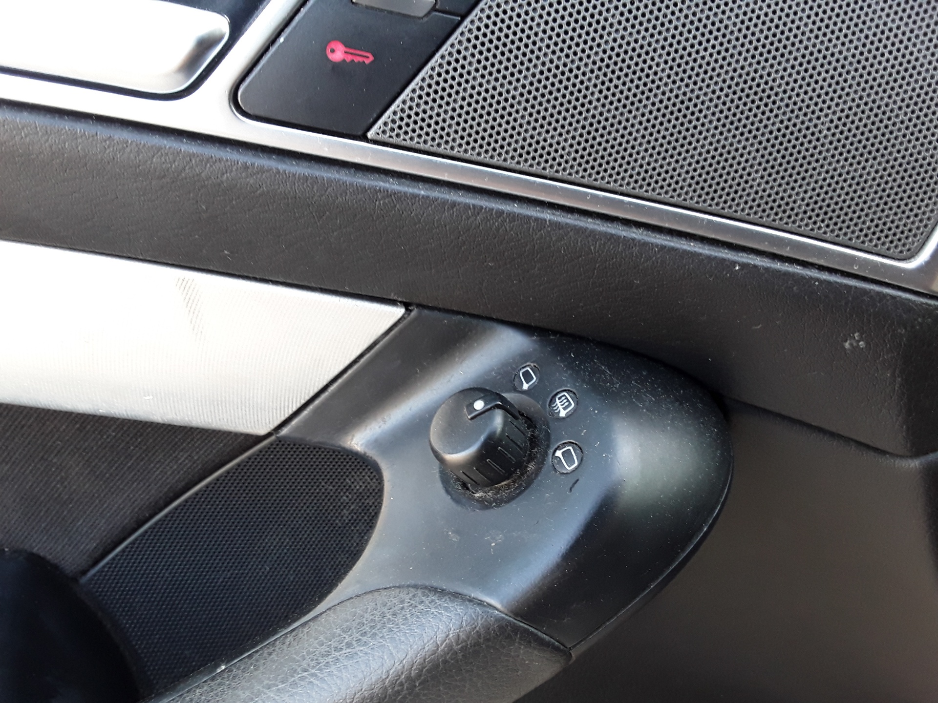 Mando retrovisor