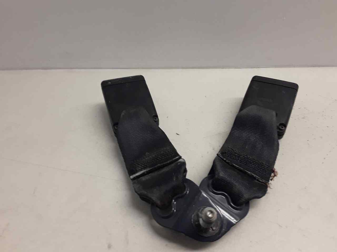 Cinturon seguridad trasero central