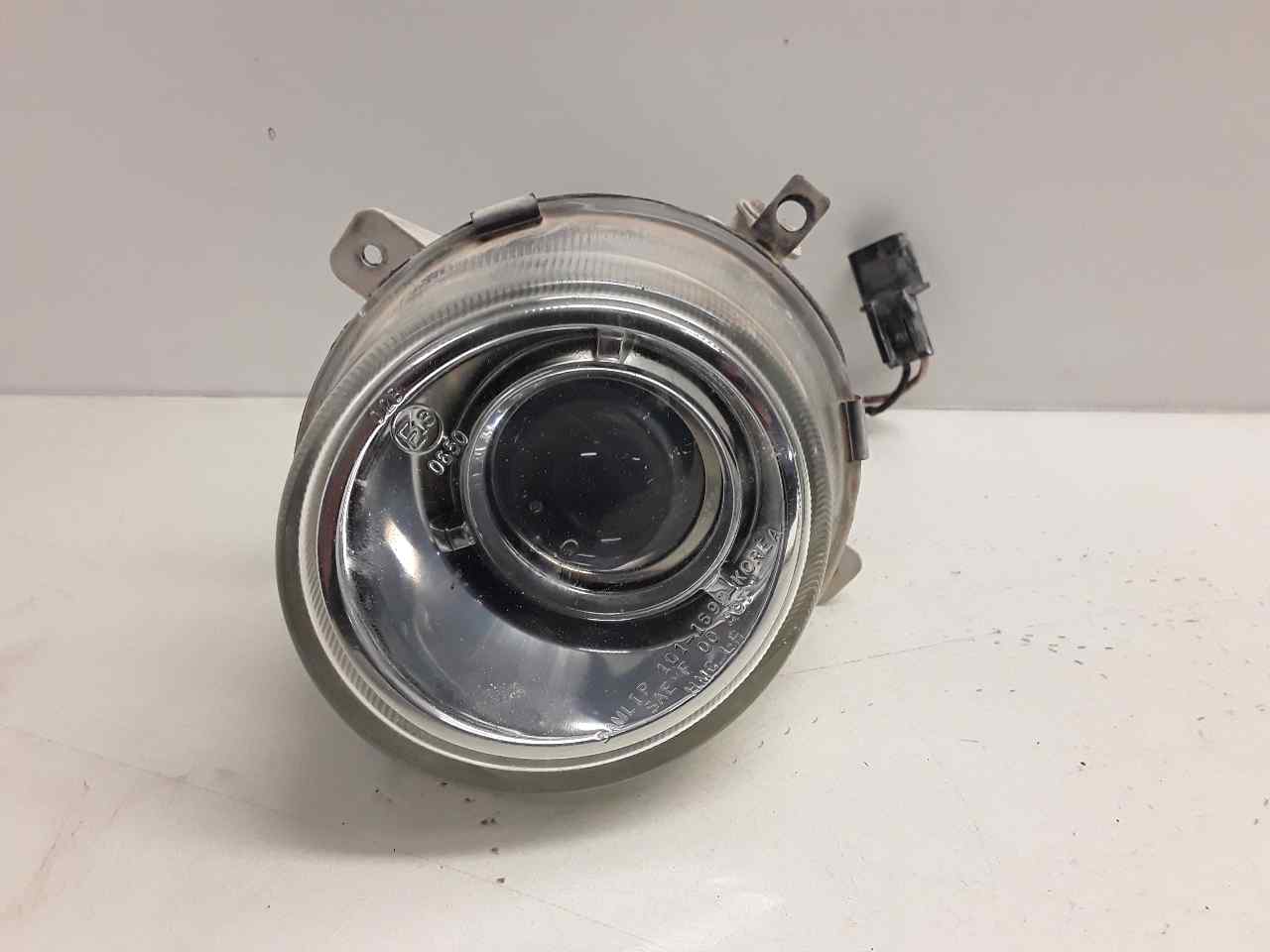 Faro antiniebla izquierdo, foto 1 de 2