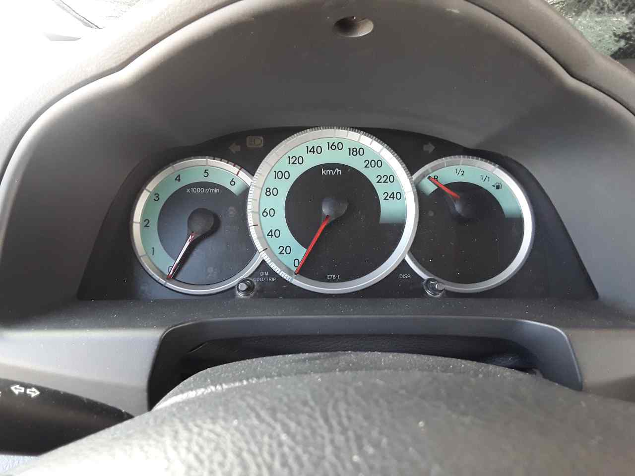 Instrument cluster, photo 1 of 1