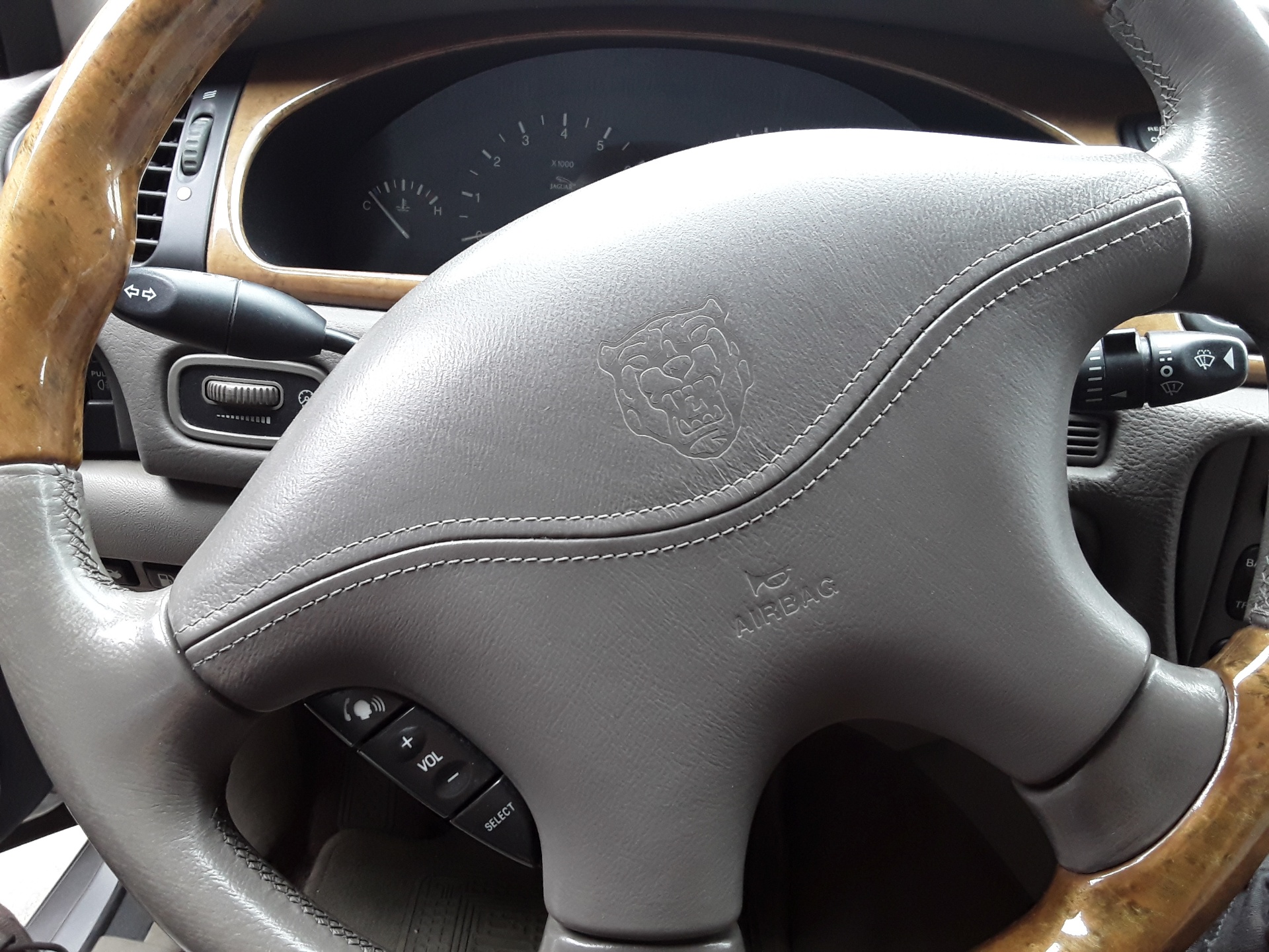 Airbag delantero izquierdo