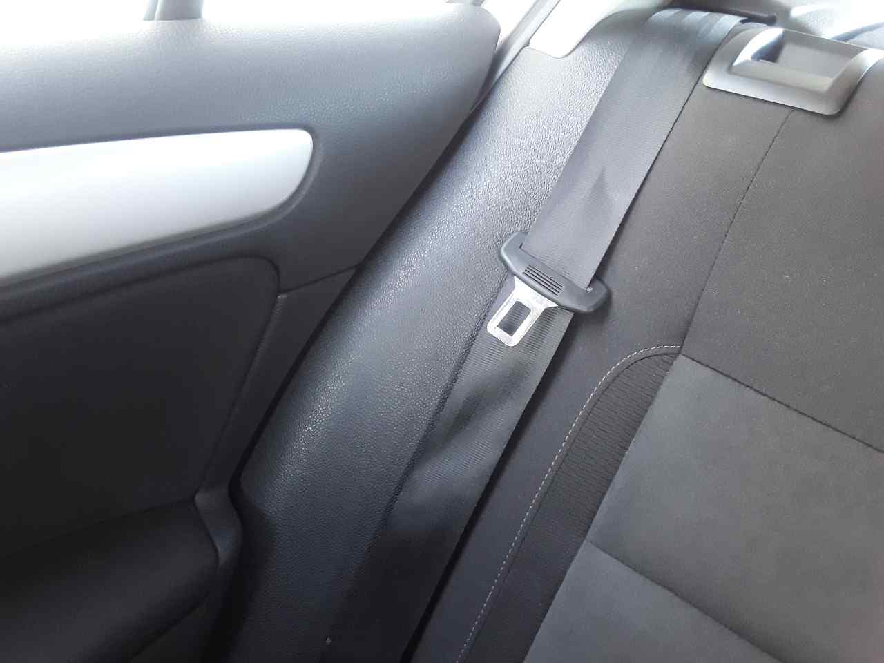 Cinturon seguridad trasero derecho, foto 1 de 1