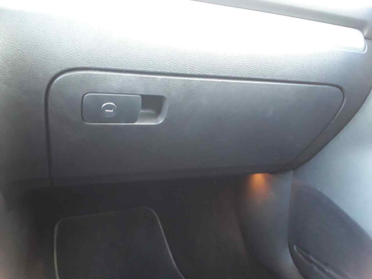 Glovebox, photo 1 of 2