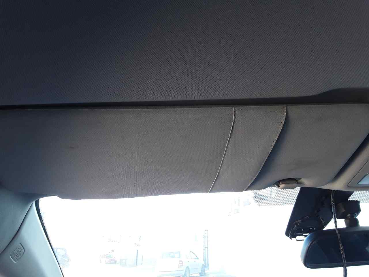 Parasol izquierdo, foto 1 de 2