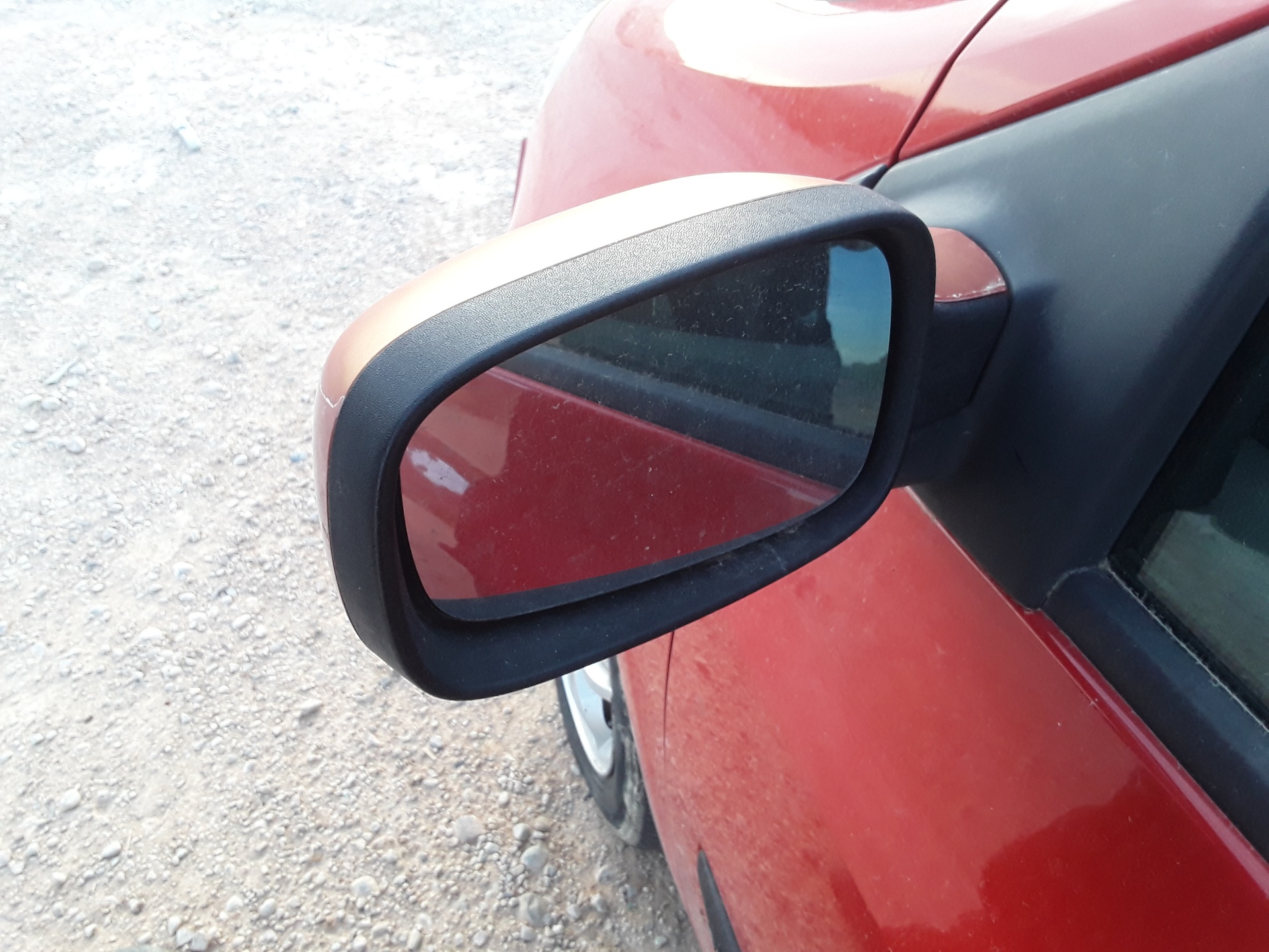 Retrovisor izquierdo