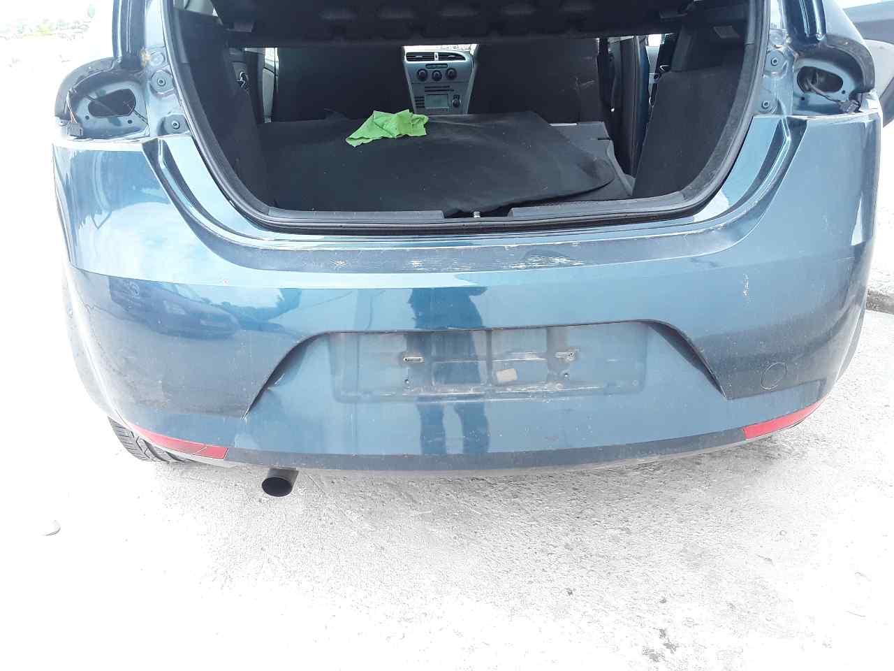 Para-choques traseiro, foto 1 de 3