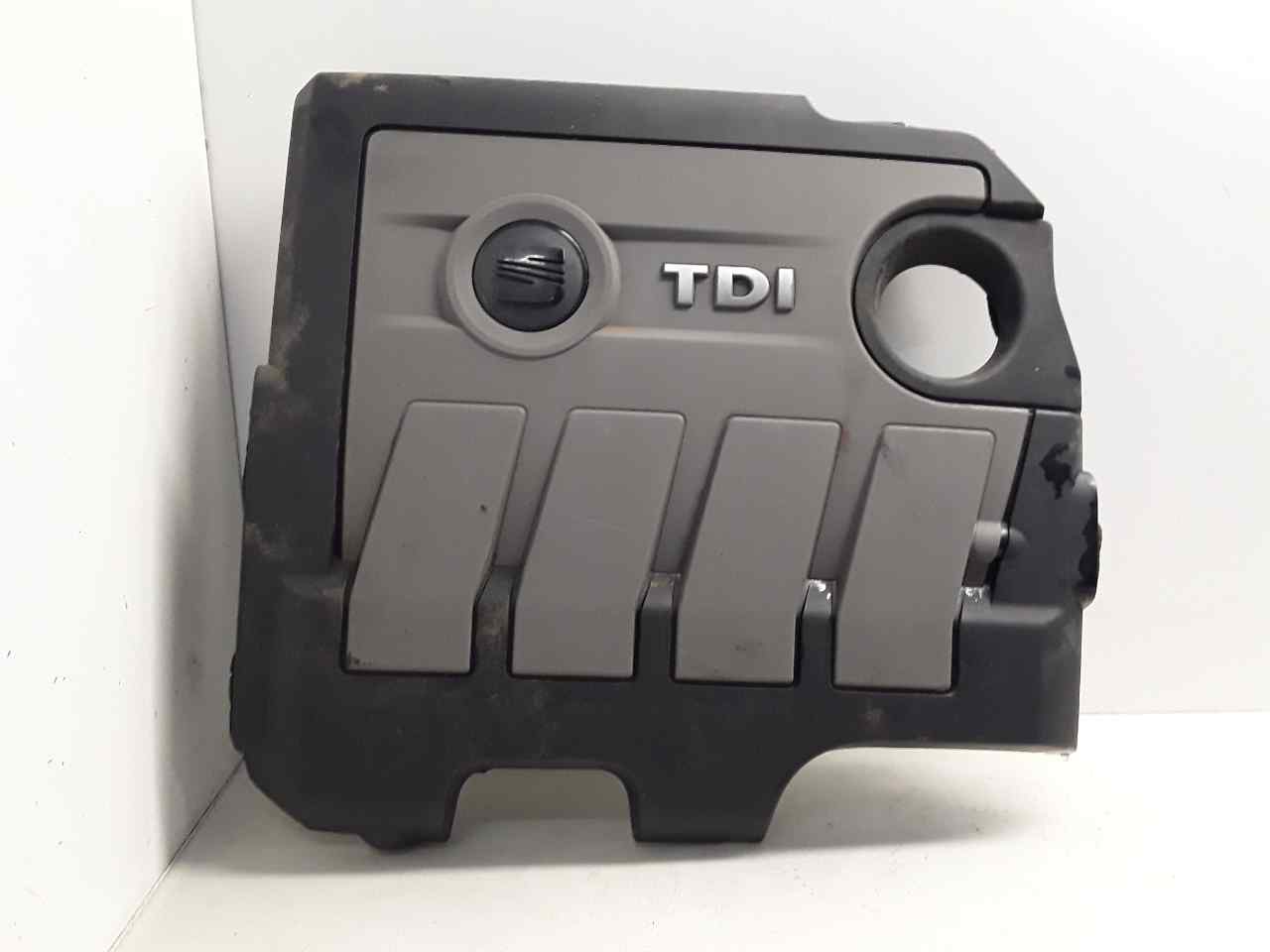 Tapa motor, foto 1 de 2