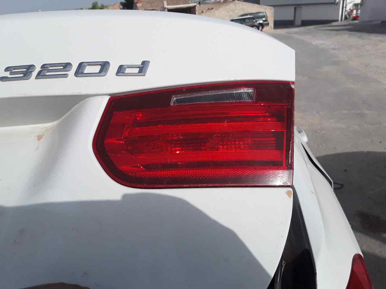 Piloto trasero derecho interior, foto 1 de 4