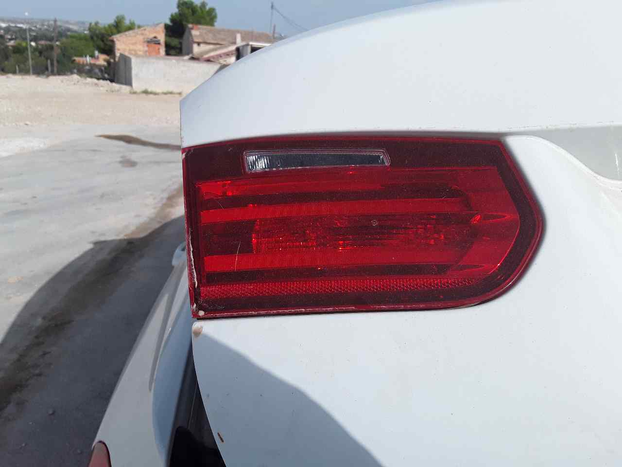 Left inner rear light, photo 1 of 4