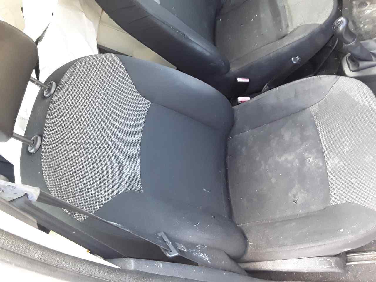 Asiento delantero derecho, foto 1 de 1