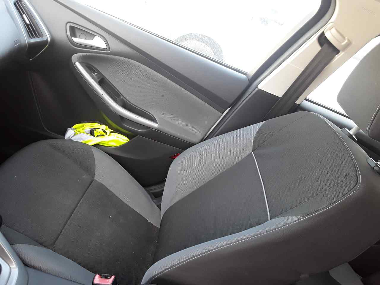 Asiento delantero derecho, foto 1 de 1