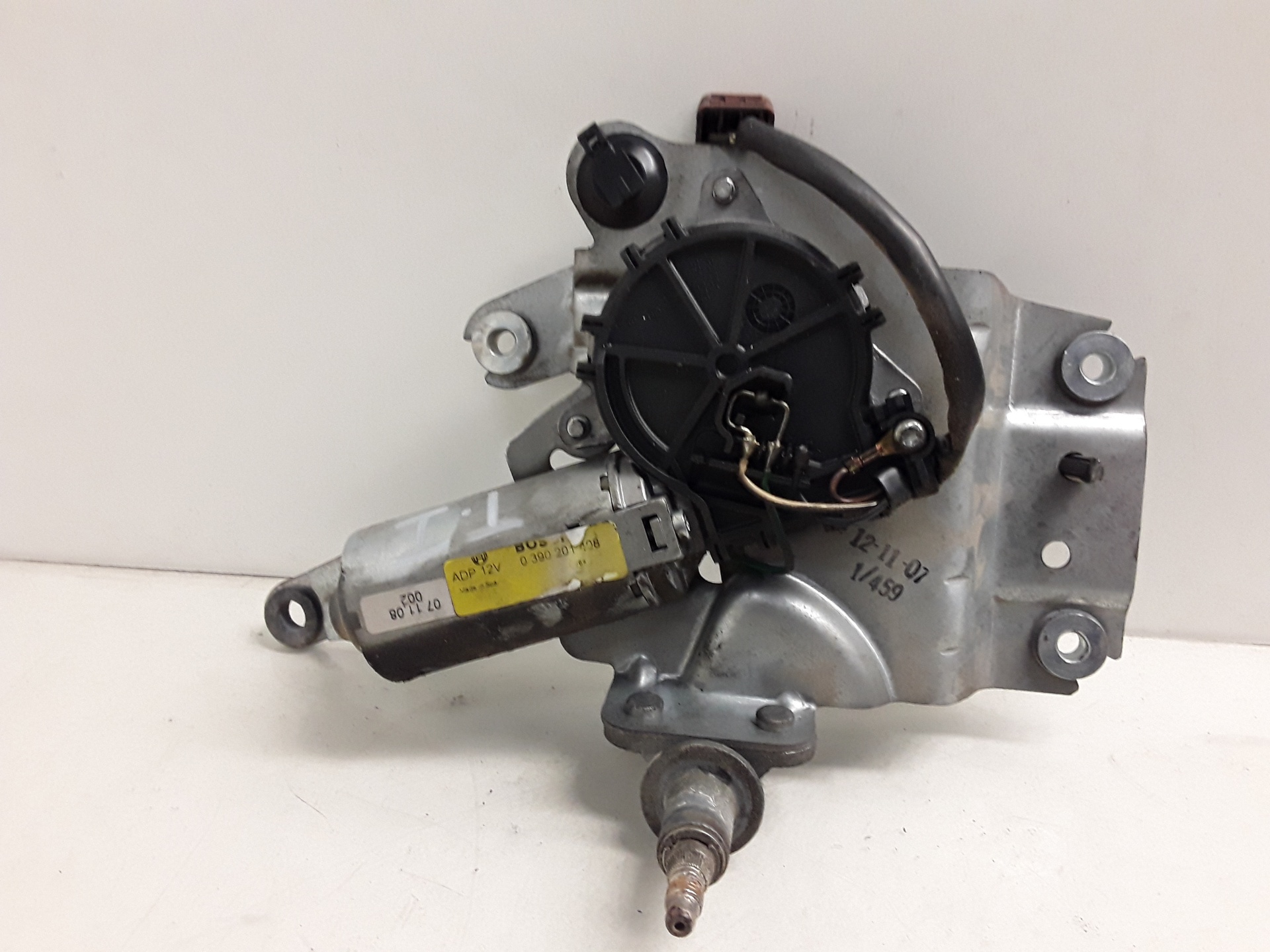 Motor limpia trasero