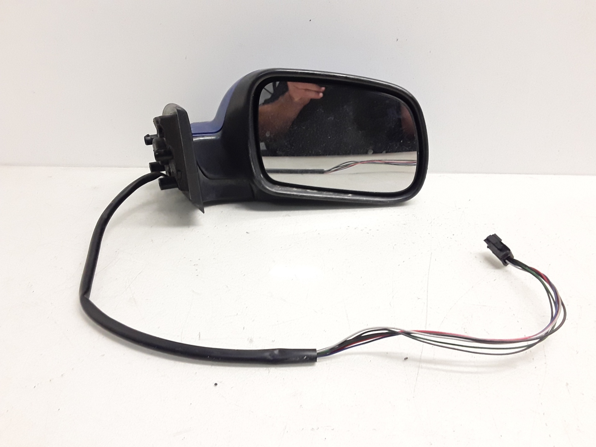 Retrovisor derecho