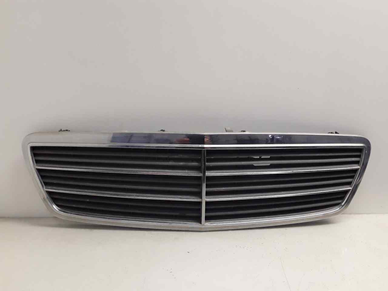 Grille avant