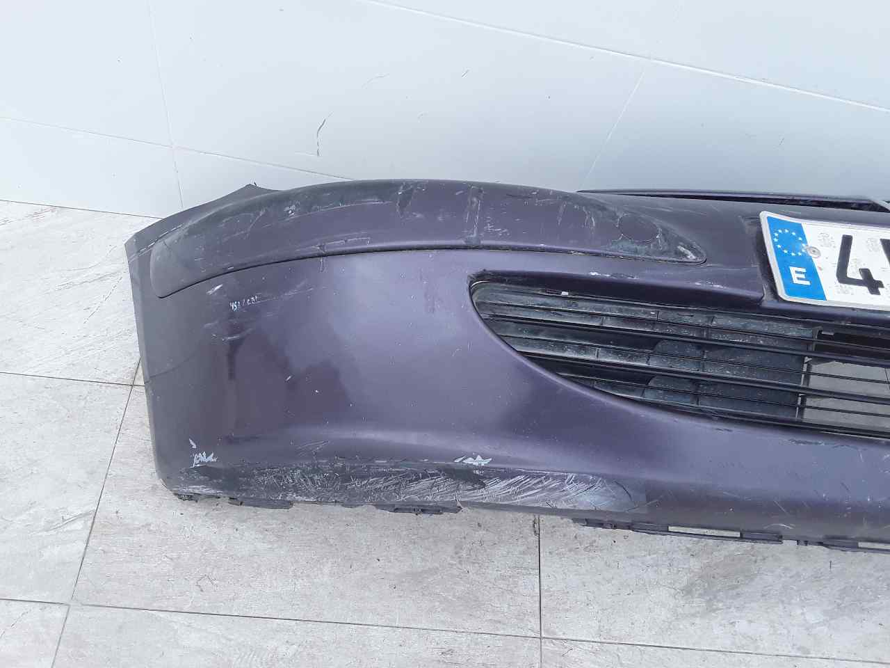 Paragolpes delantero