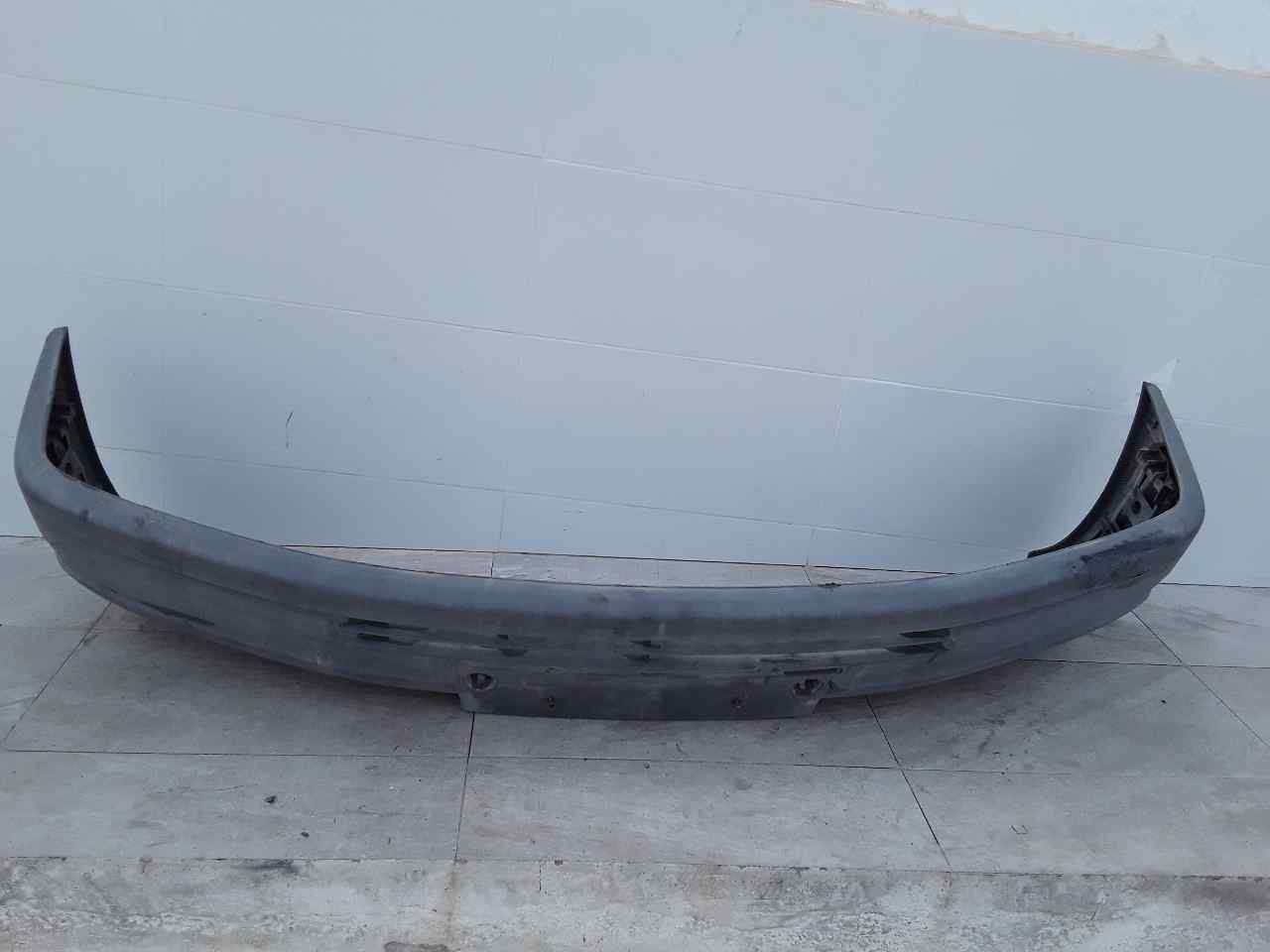 Paragolpes delantero