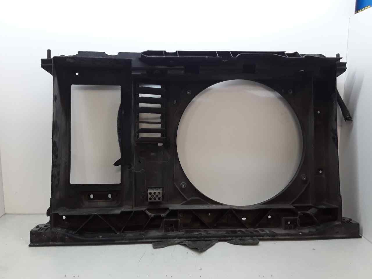 Panel frontal