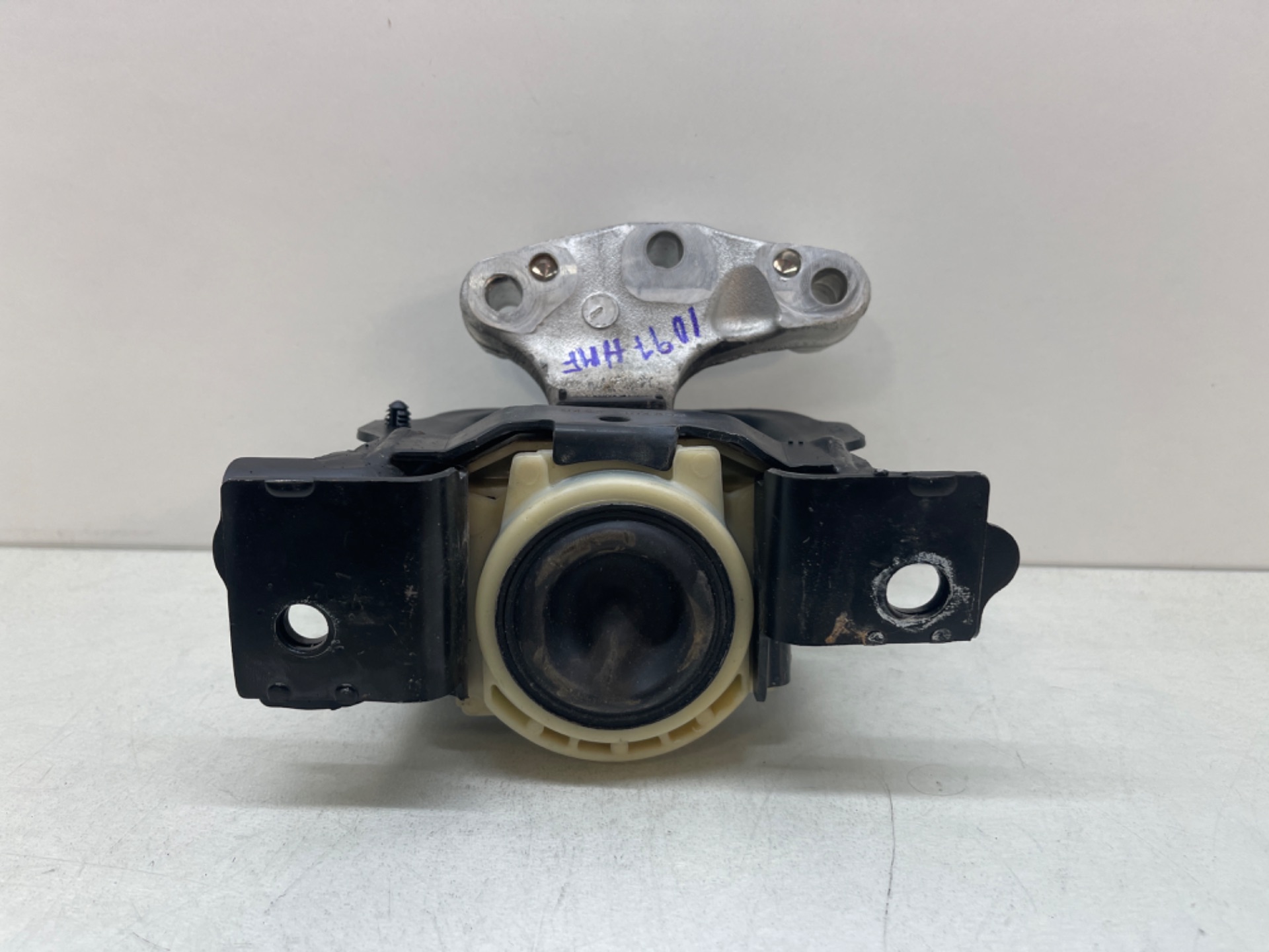 Soporte motor derecho