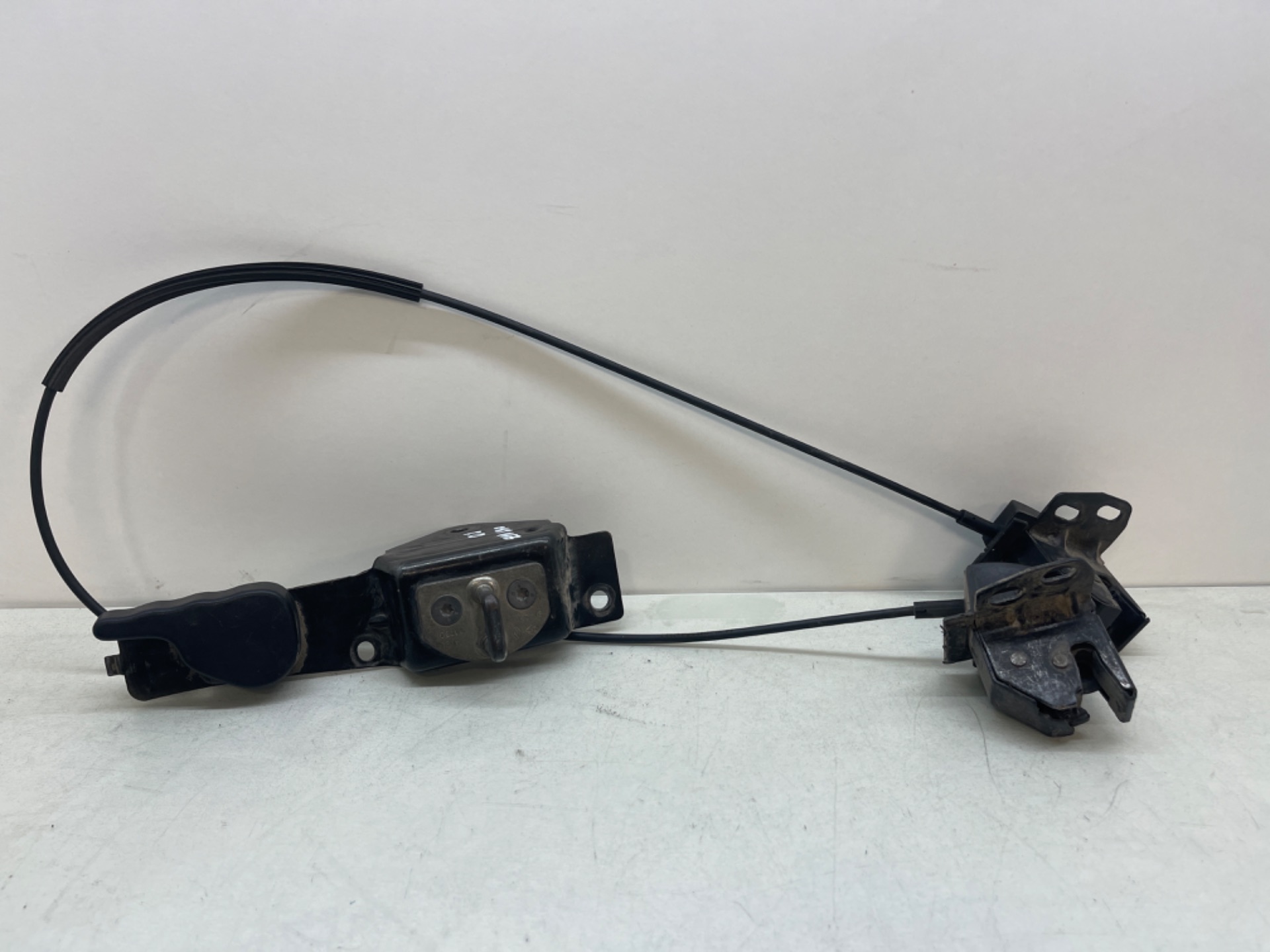Rear right door lock, photo 1 of 4