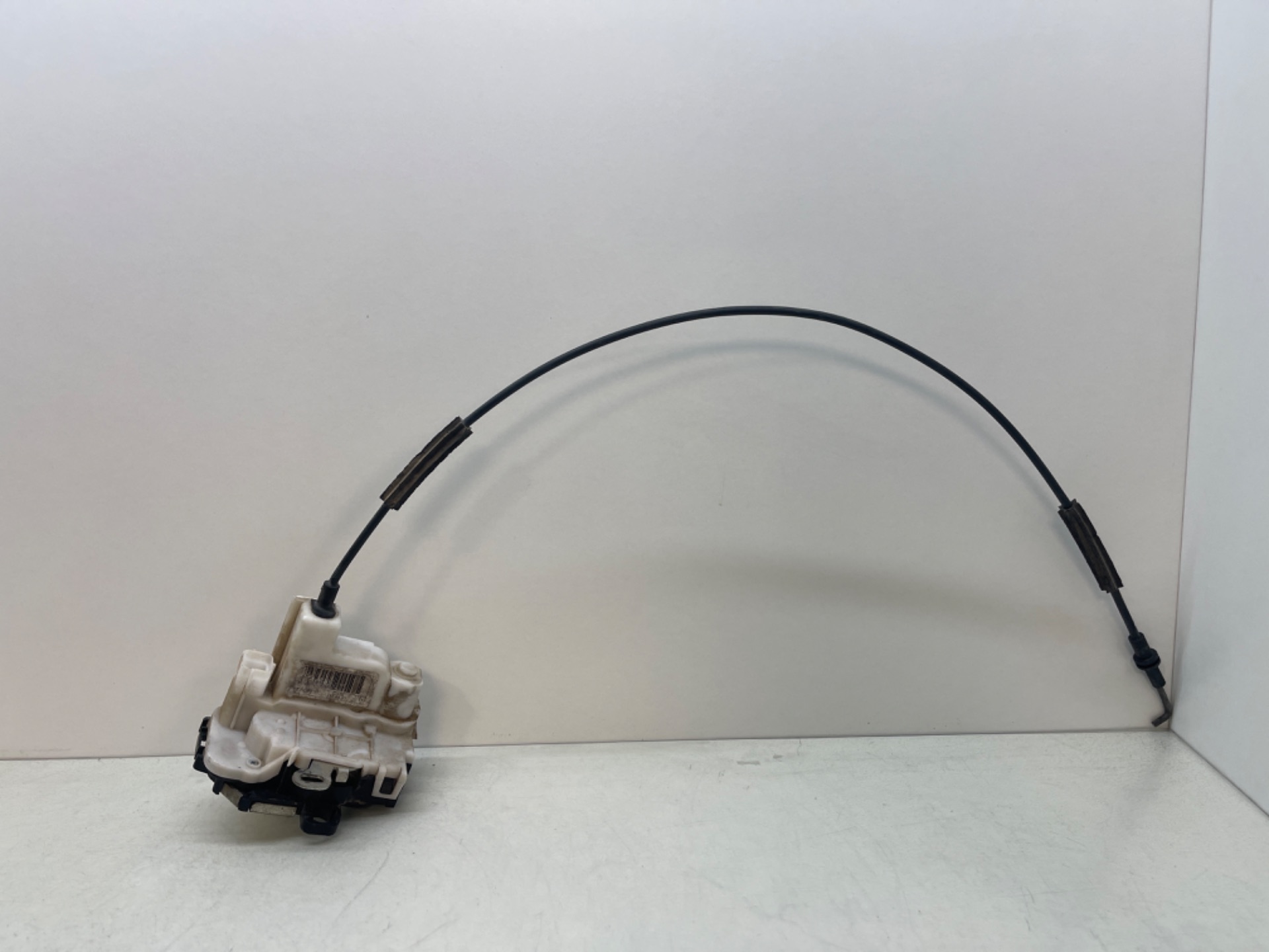 Cerradura puerta delantera derecha