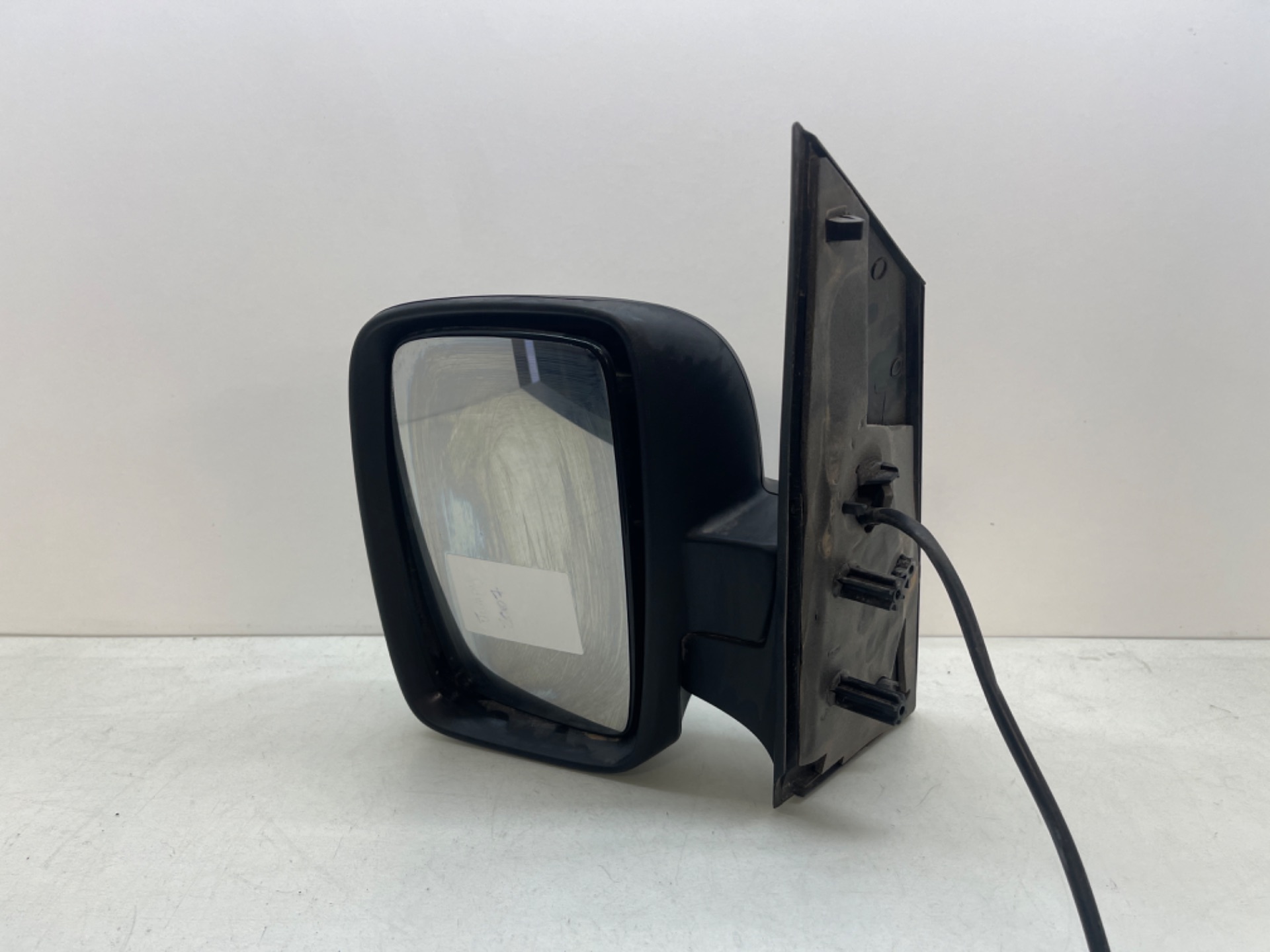 Retrovisor izquierdo