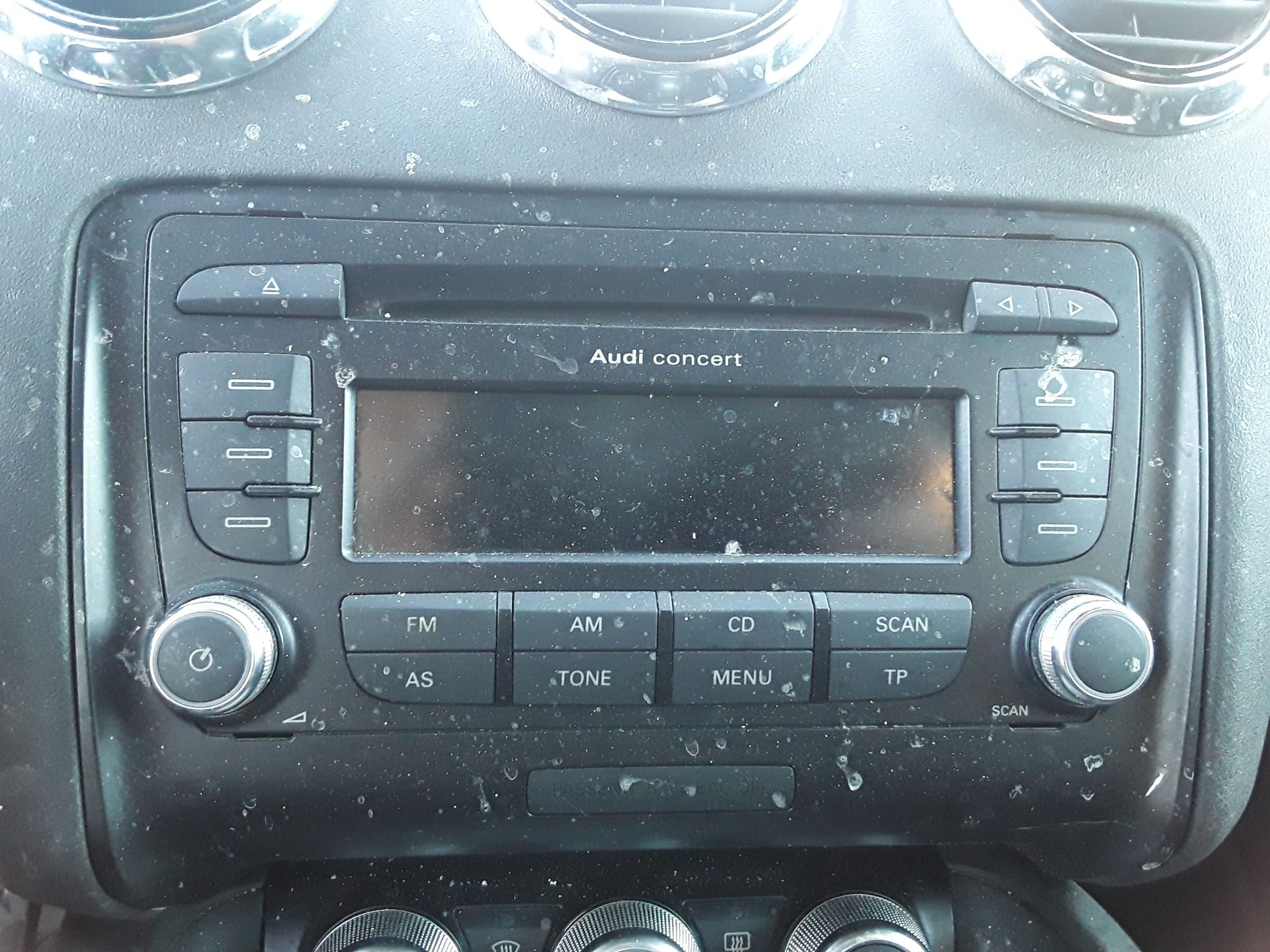 Sistema audio / radio cd, foto 1 de 1
