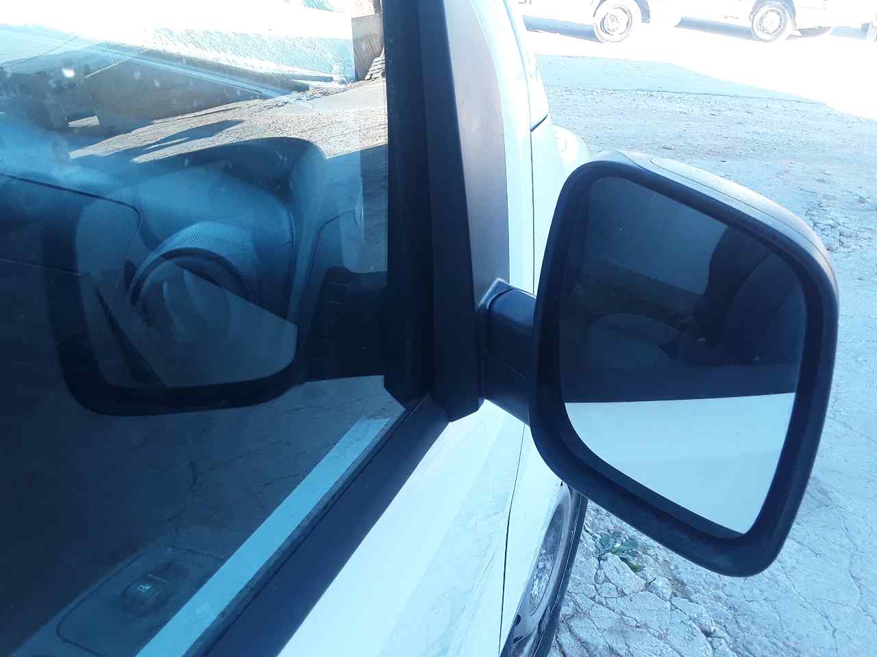 Retrovisor derecho, foto 1 de 2
