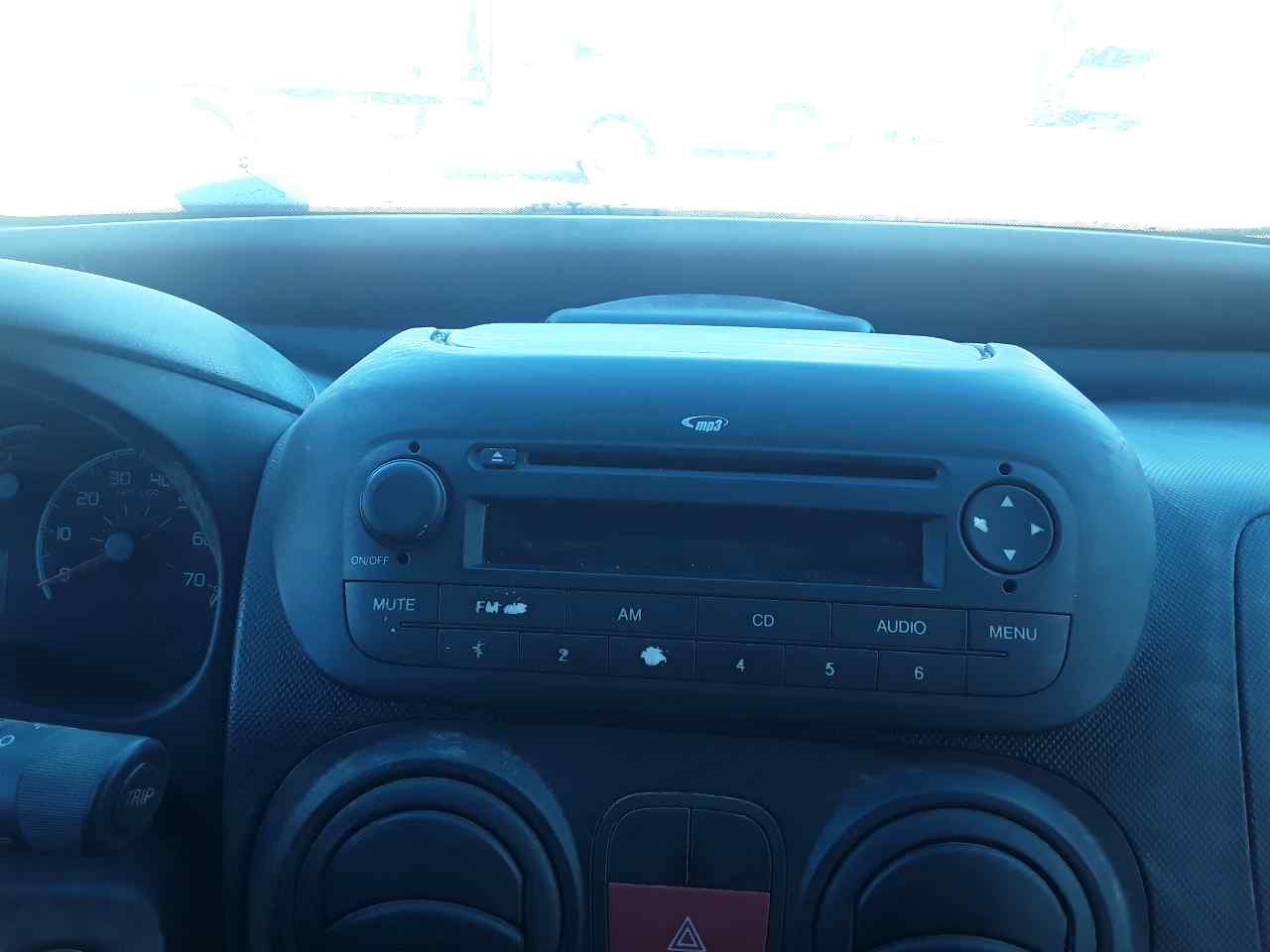 Sistema áudio / rádio CD