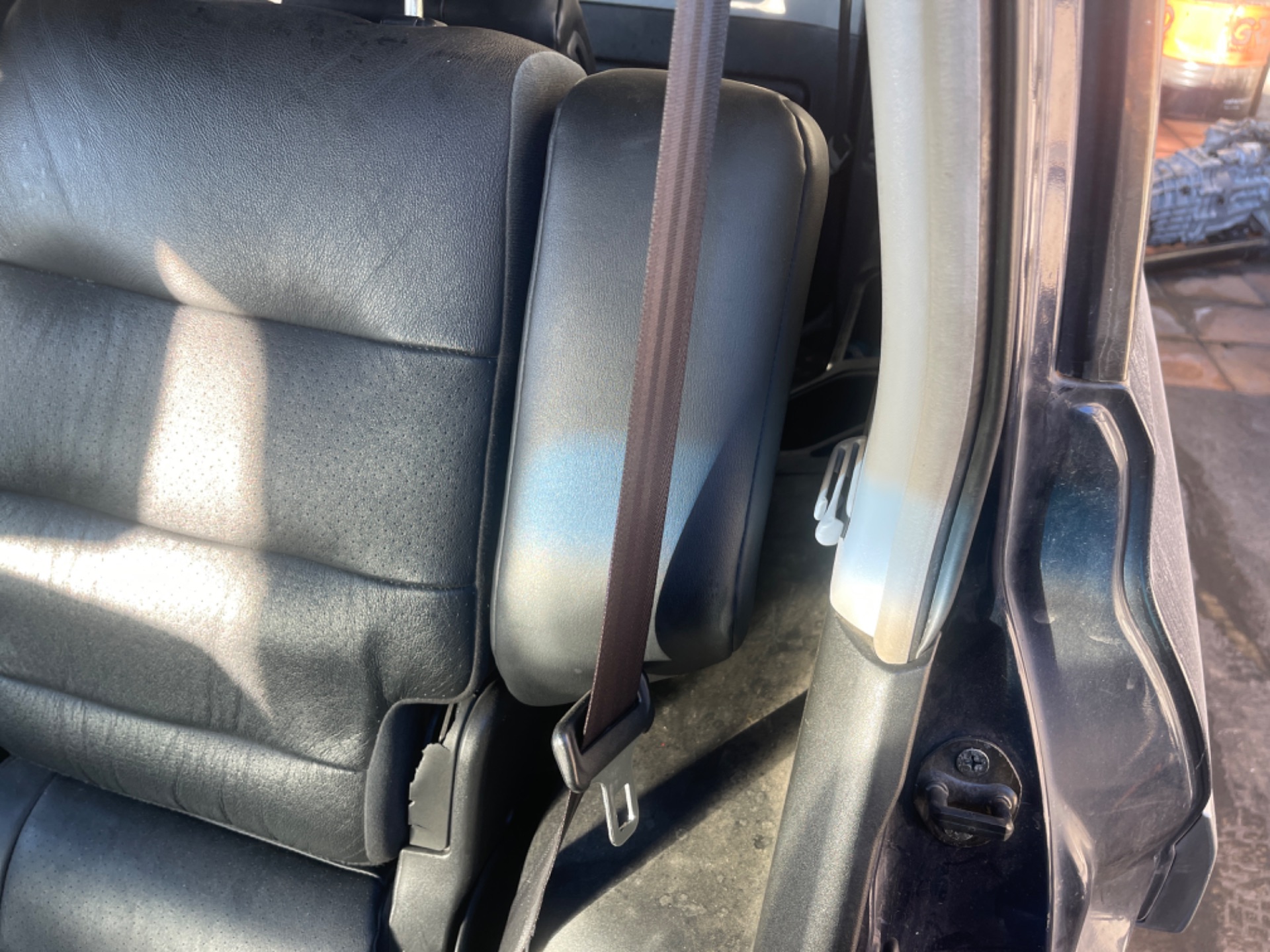 Cinturon seguridad trasero izquierdo