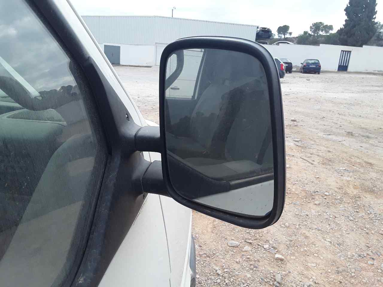Retrovisor derecho, foto 1 de 1