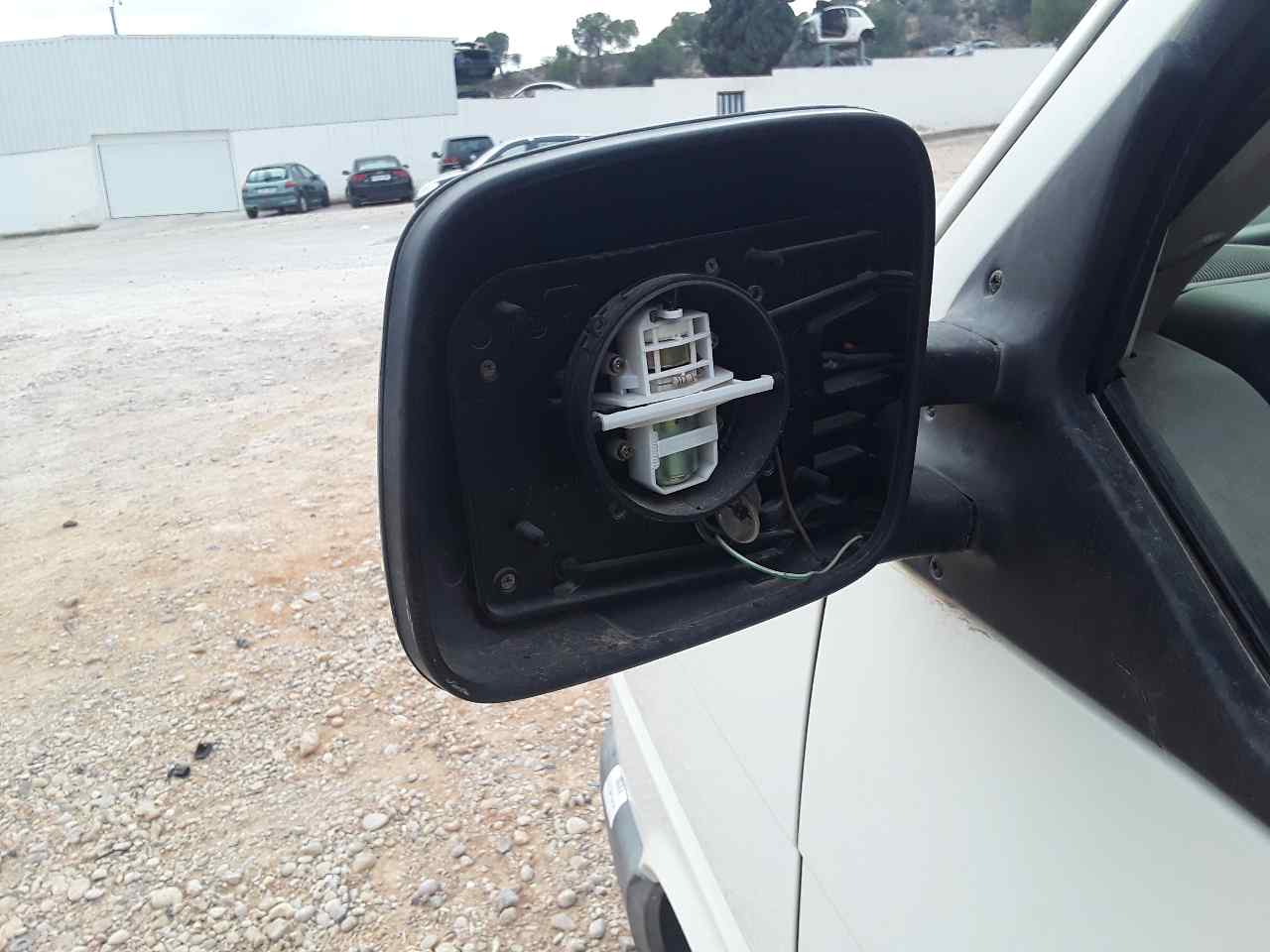 Retrovisor izquierdo