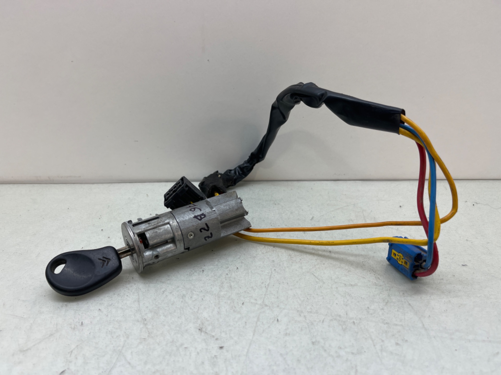 Antirrobo / llave contacto