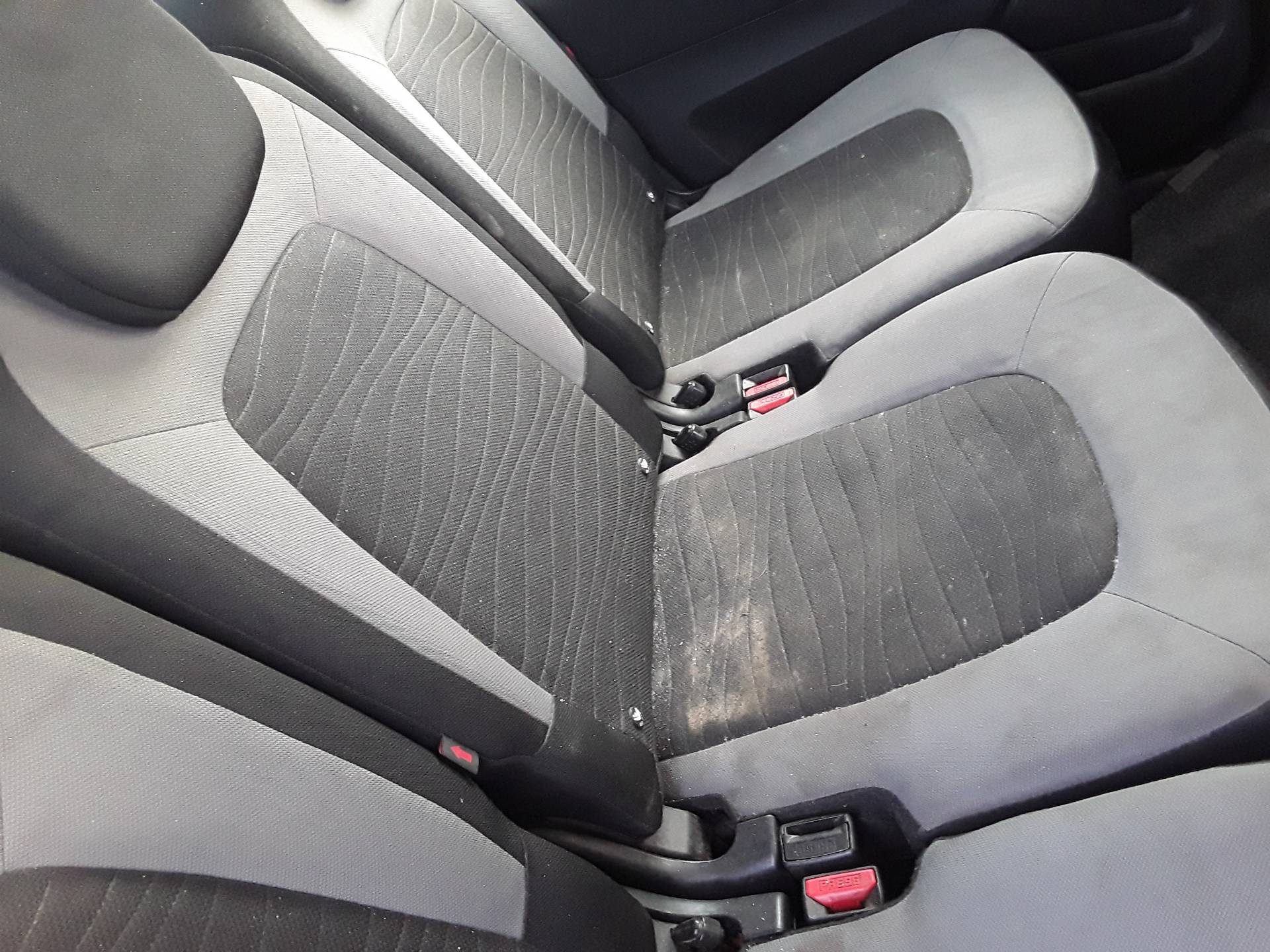 Asiento trasero medio, foto 1 de 1