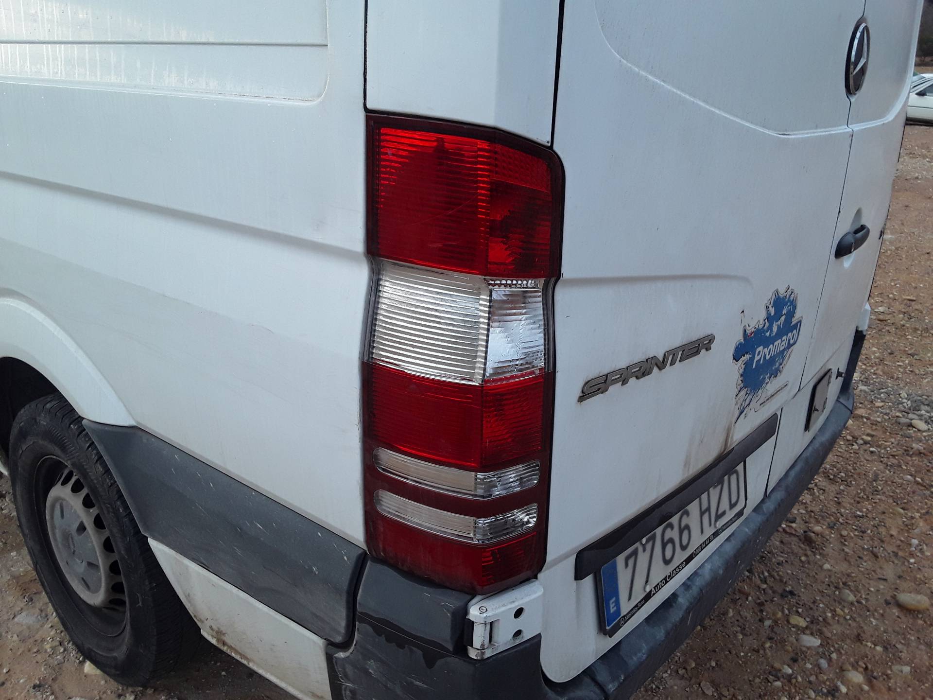 Piloto trasero izquierdo, foto 1 de 1