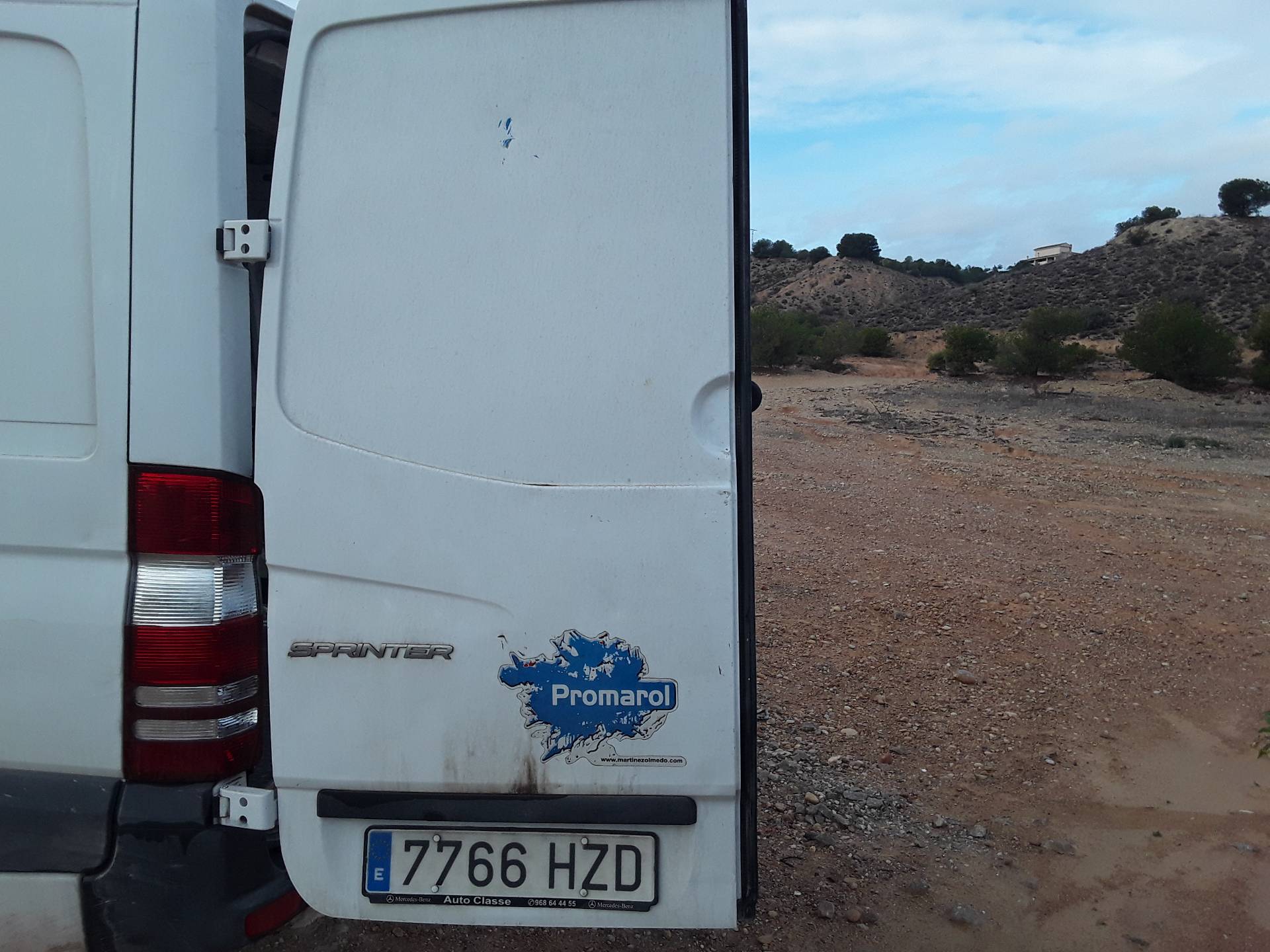 Porton trasero izquierdo, foto 1 de 2