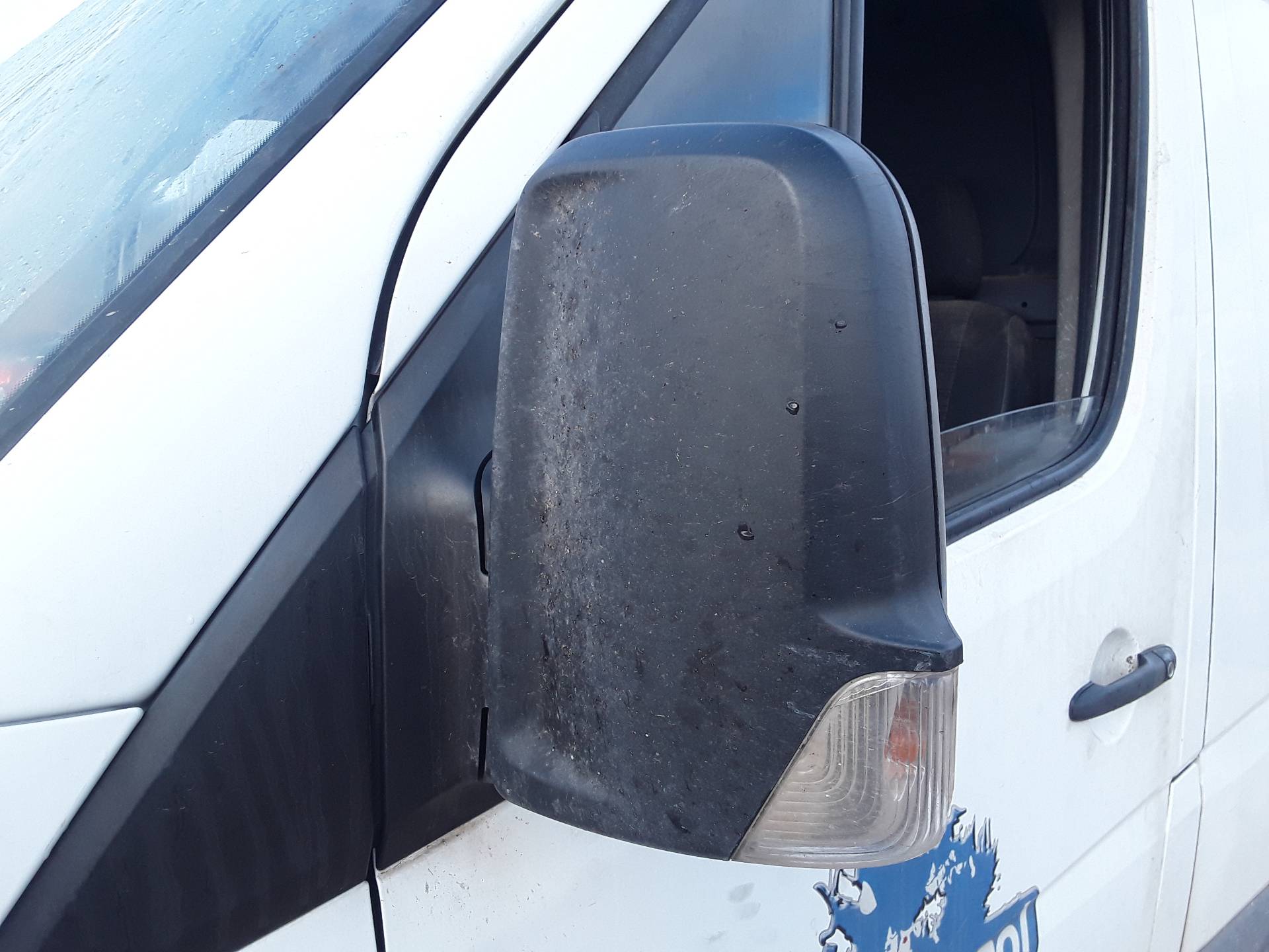 Retrovisor izquierdo
