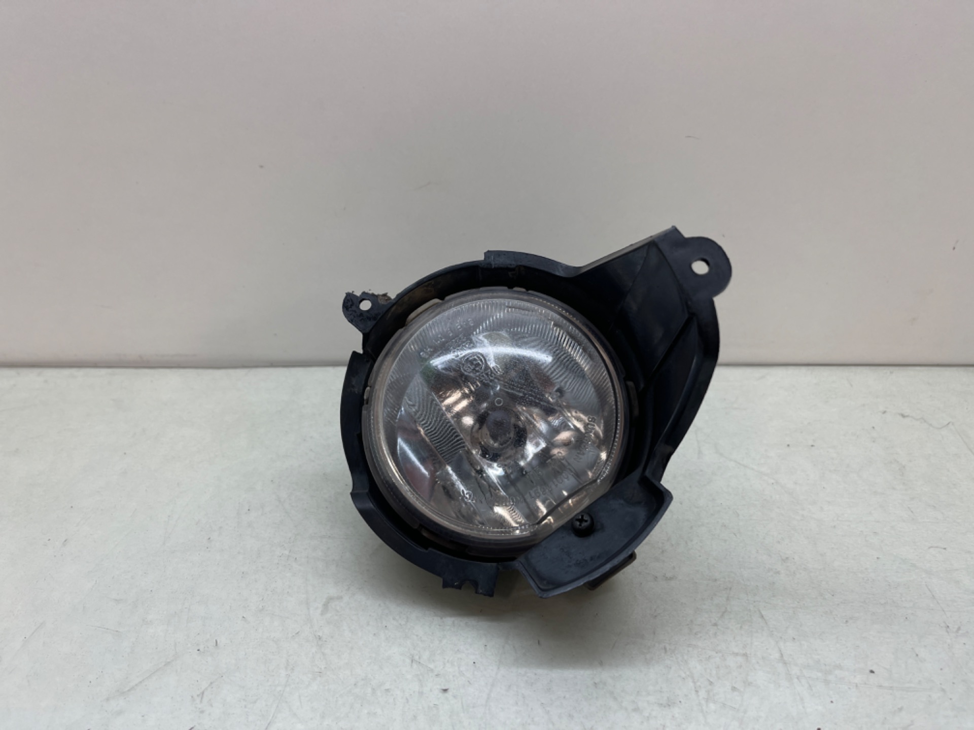Faro antiniebla izquierdo