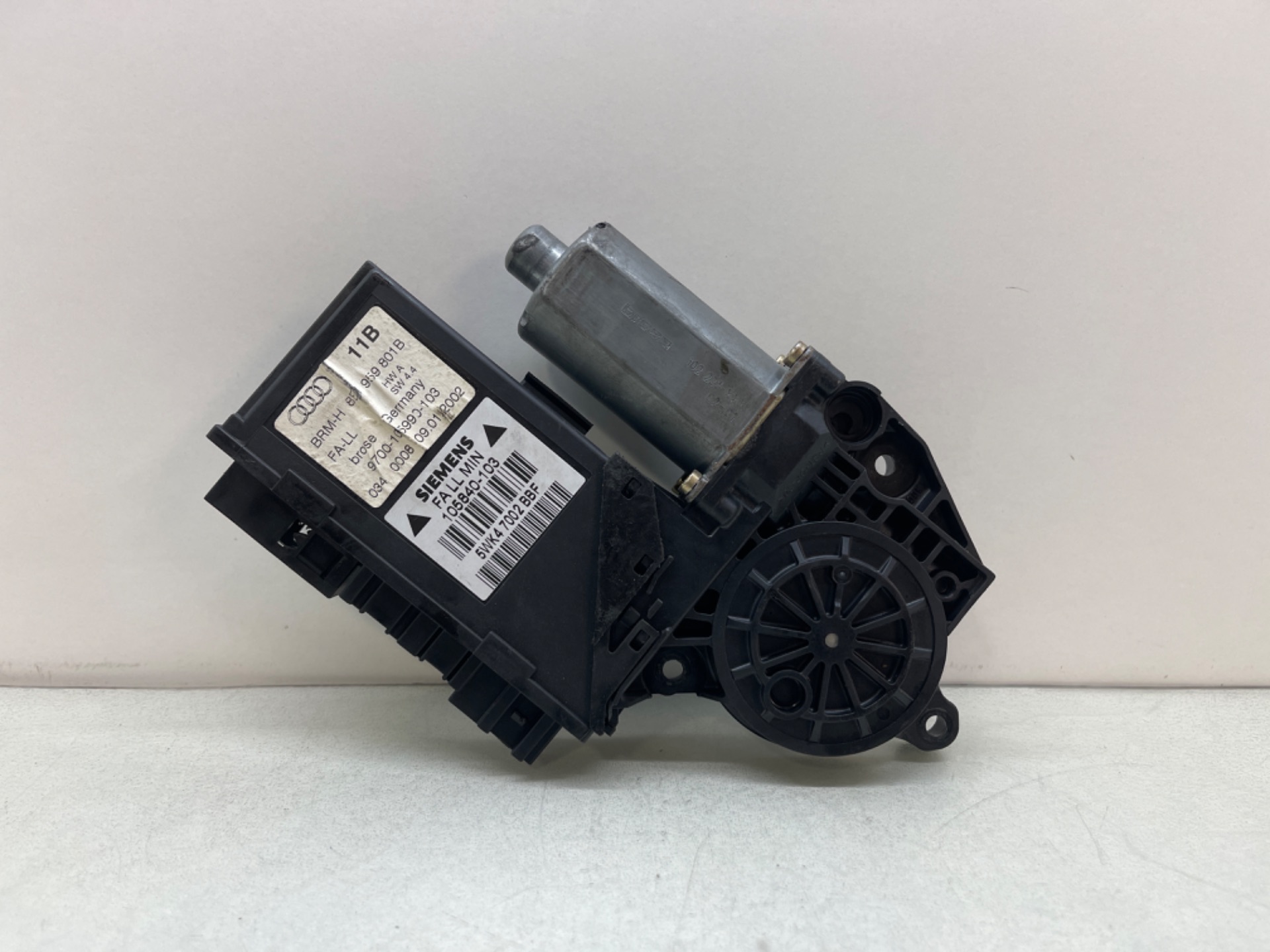 Motor elevalunas delantero izquierdo
