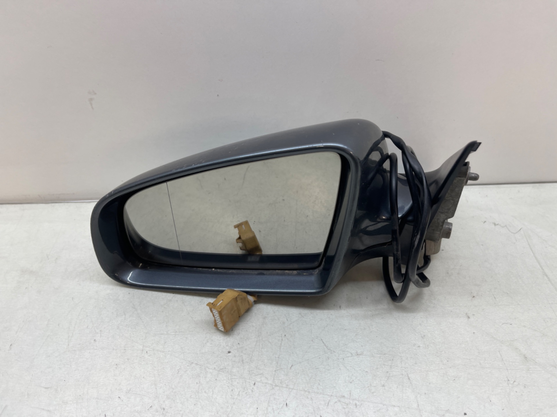 Retrovisor izquierdo